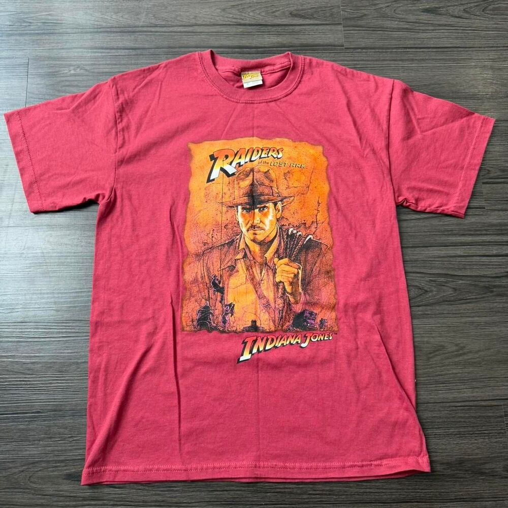 Y2K Indiana Jones Raiders of the Lost Ark red Graphic Big print Tee Size Medium
